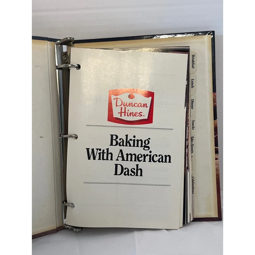 Duncan Hines Baking With American Dash Cookbook‎ Recipes Vintage 1982